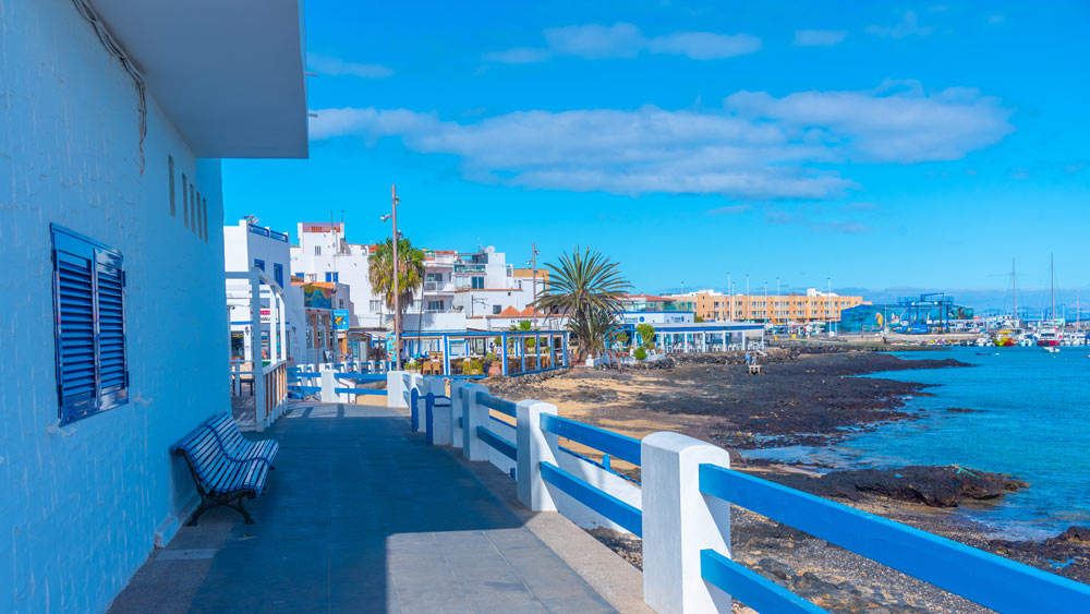 Corralejo nightlife - promenade 