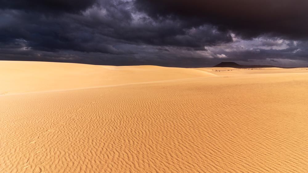 Corralejo dunes during storm