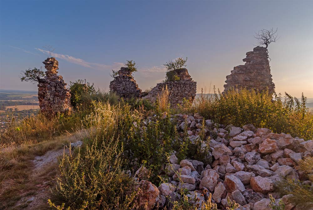 Remains of Turnianský Hrad.