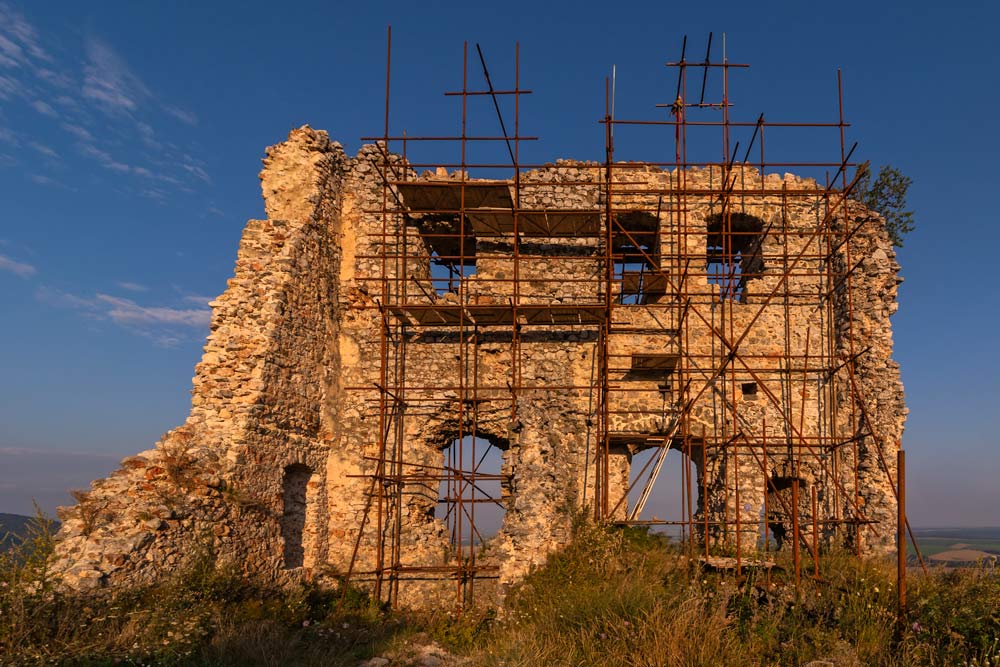 Turnianský Hrad - reconstruction works.