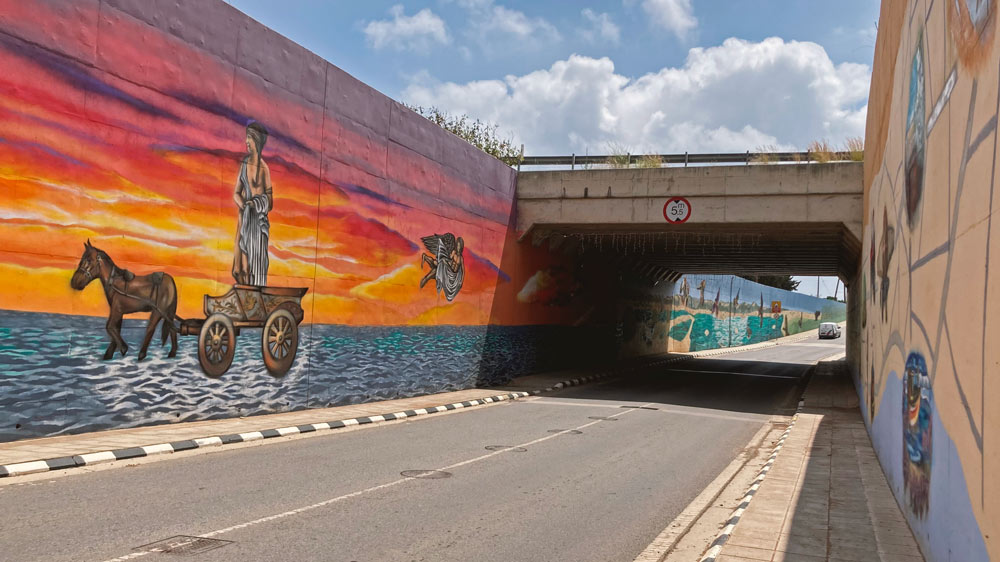 Mandria village entrance