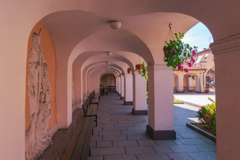 Solo Travel Inspiration Platforms - Poland